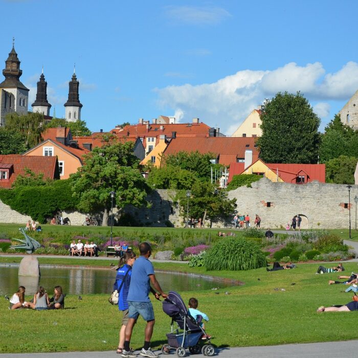 En Komplett Guide till Gotland – Ett Självklart Resmål
